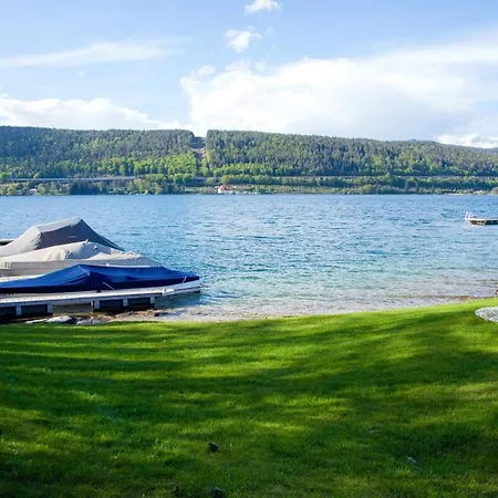 Top! Exklusive Seewohnung In Velden Wahlweise Mit Motorboot *