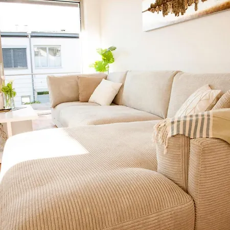 Top! Exklusive Seewohnung In Velden Wahlweise Mit Motorboot Augsdorf